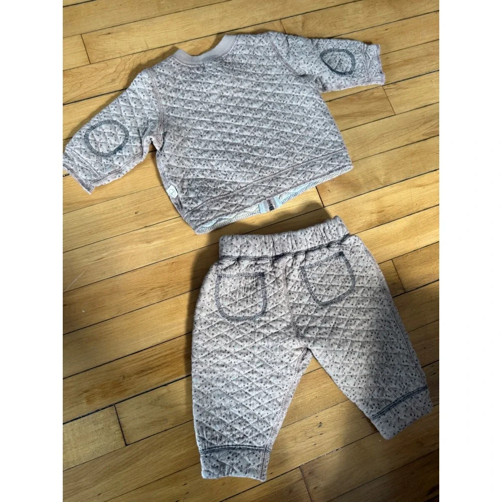 Peek Kids quilted shooting star printed two piece infant outfit